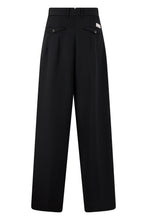 Load image into Gallery viewer, Trousers with pleats
