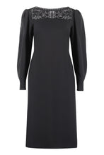 Load image into Gallery viewer, Crepe-cady dress
