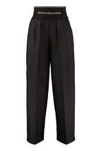 Load image into Gallery viewer, Carrot-fit cotton pants
