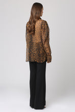 Load image into Gallery viewer, Printed silk shirt
