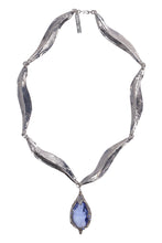 Load image into Gallery viewer, Metal necklace with glass details
