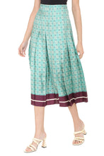 Load image into Gallery viewer, Printed pleated skirt

