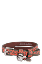 Load image into Gallery viewer, Leather bracelet with medallion and skull
