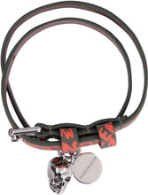 Load image into Gallery viewer, Leather bracelet with medallion and skull
