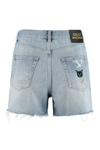 Load image into Gallery viewer, Cut-off denim shorts
