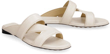 Load image into Gallery viewer, Flat Band leather sandals
