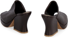 Load image into Gallery viewer, Stack leather mules
