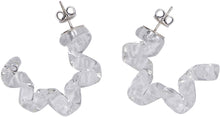 Load image into Gallery viewer, Turn earrings
