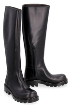 Load image into Gallery viewer, Strut leather boots
