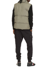 Load image into Gallery viewer, Full zip field vest
