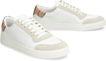 Load image into Gallery viewer, Leather low-top sneakers
