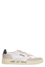 Load image into Gallery viewer, Medalist low-top sneakers
