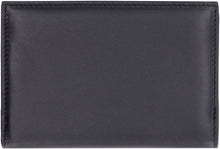 Load image into Gallery viewer, Small leather flap-over wallet

