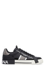 Load image into Gallery viewer, Leather low-top sneakers
