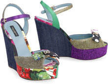 Load image into Gallery viewer, Fabric wedged sandals
