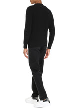 Load image into Gallery viewer, Wool crew-neck sweater
