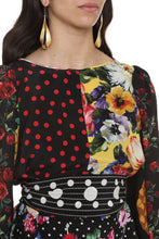 Load image into Gallery viewer, Printed silk blouse

