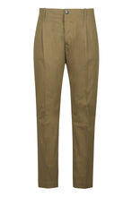 Load image into Gallery viewer, Slim fit chino trousers
