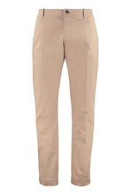 Load image into Gallery viewer, Slim fit chino trousers
