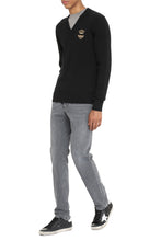 Load image into Gallery viewer, Virgin wool sweater with embroidery
