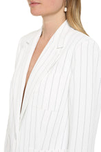 Load image into Gallery viewer, Single-breasted two-button blazer
