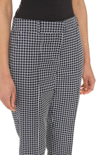 Load image into Gallery viewer, Tailored trousers
