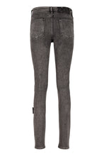 Load image into Gallery viewer, Skinny jeans
