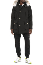 Load image into Gallery viewer, Arctic hooded parka
