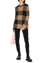 Load image into Gallery viewer, Long sleeve crew-neck sweater
