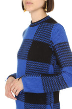 Load image into Gallery viewer, Long sleeve crew-neck sweater
