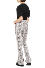 Load image into Gallery viewer, Ribbed knit crop top
