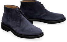 Load image into Gallery viewer, Suede desert boots
